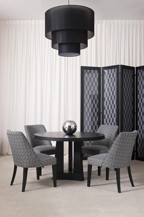 Geometric patterns triumph – Dining room