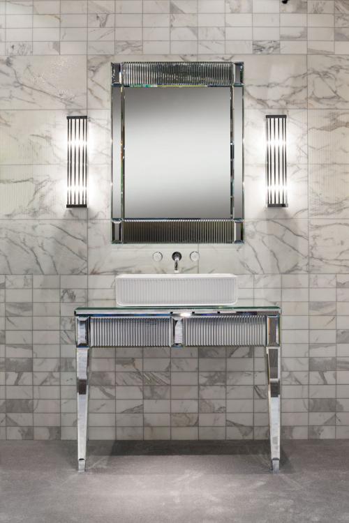 Rialto vanity unit, ribbed mirror, countertop washbasin, Venice faucet, Murano 1 wall lamp