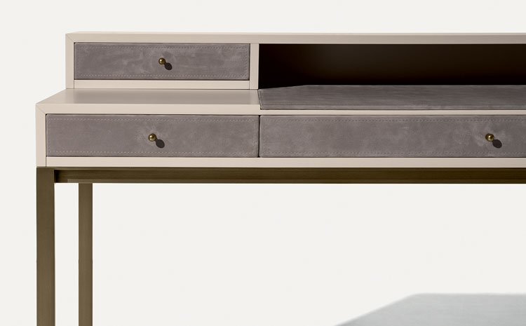 Proust writing desk in Tortora lacquered finish with bronze metal finish details