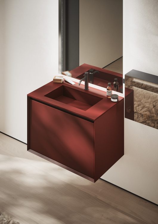 Top in Rosso Jaipur Purefeel with Nick integrated washbasin, Stilo basin mixer in brushed black