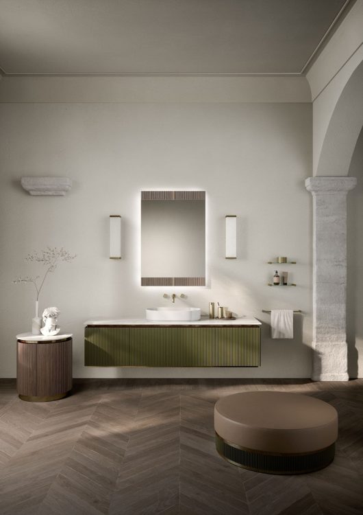 Nàos vanity unit in matt "Verde Muschio" lacquered finish/Glossy gold. Top in Calacatta Oro marble 
